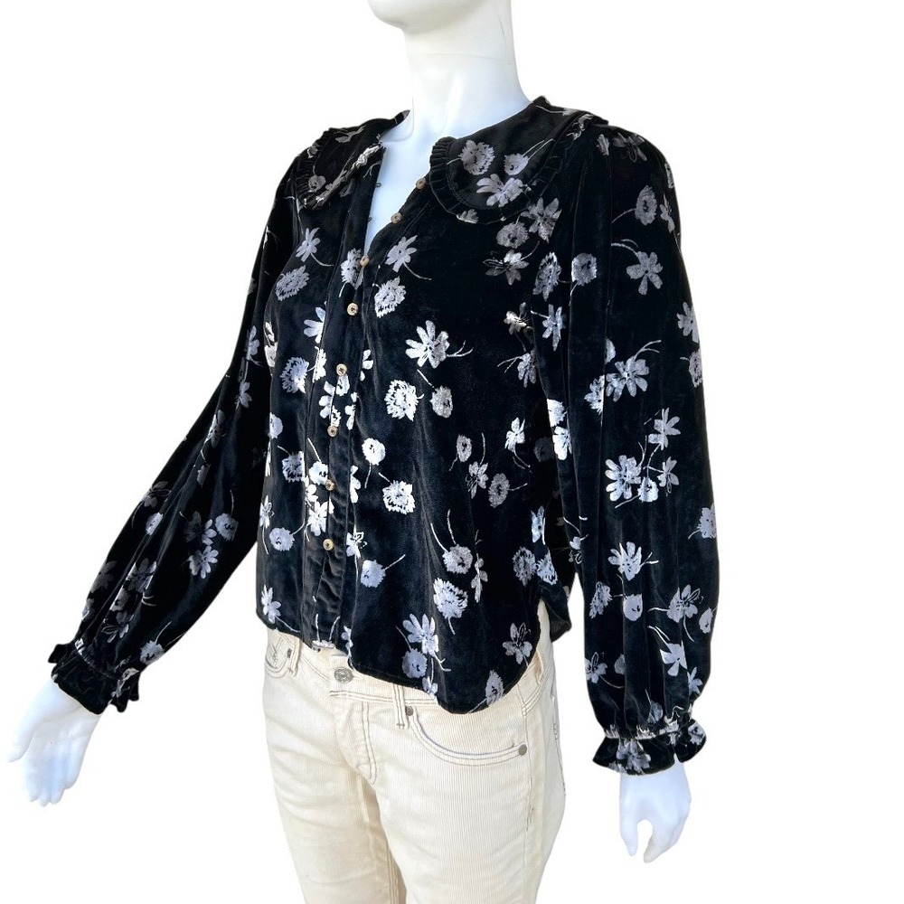 Pilcro Anthropologie Keira Velvet Burnout Blouse Black Witchy Peter Pan Collar M - Picture 3 of 17